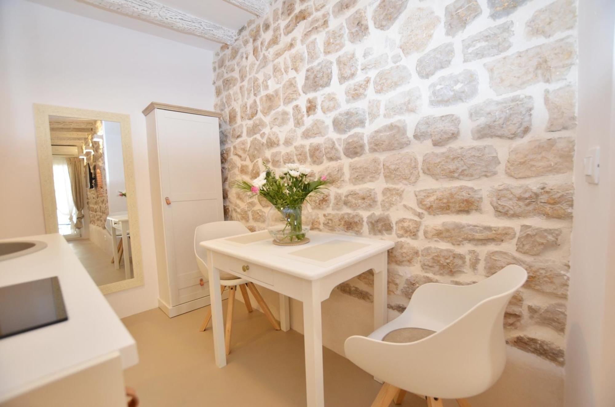 Apartment Al Pozzo Rovinj Exterior photo